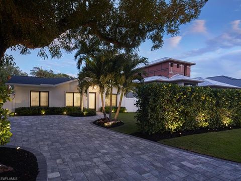 1080 13th ST N NAPLES FL 34102