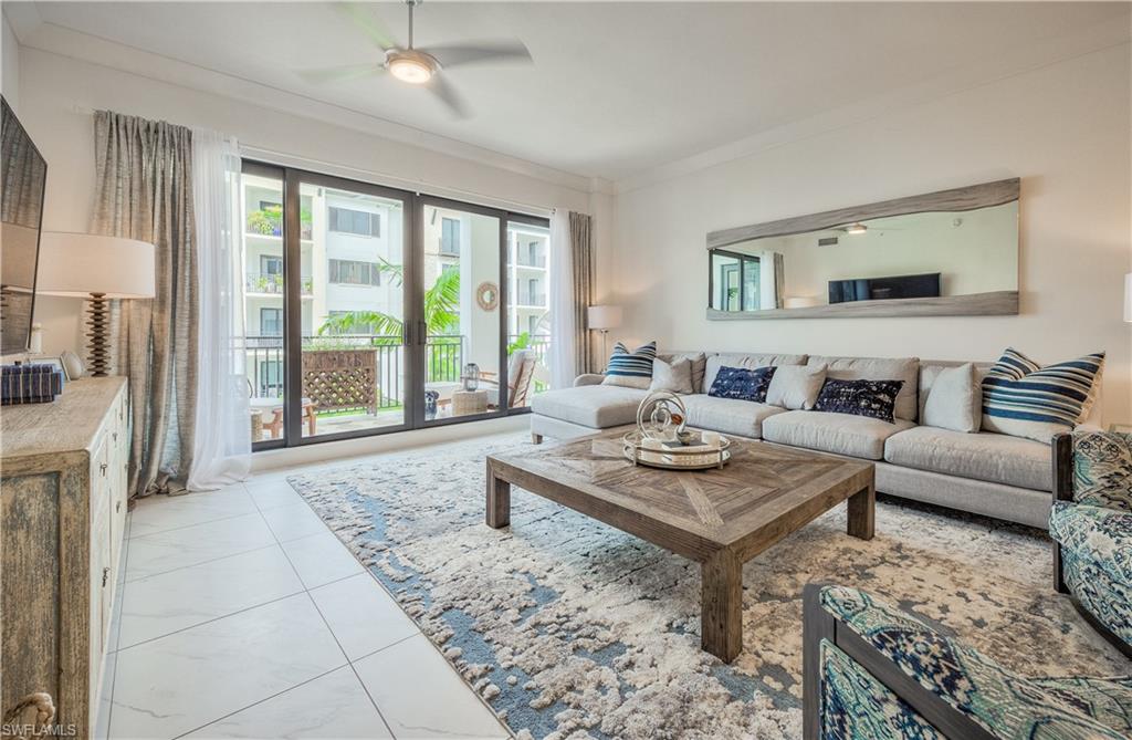 NAPLES SQUARE - Residential