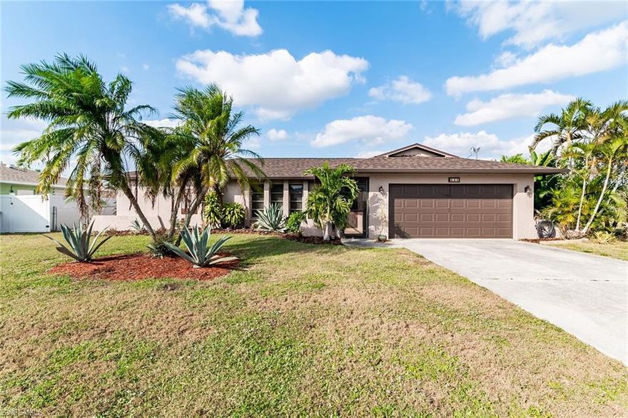 Wonderful opportunity to purchase this newly renovated three-bedroom, two-bath split floor plan. On an oversized fenced in lot minutes from shopping and entertainment. Plenty of space to entertain in your new kitchen or relax outside on a sunny day in your screened patio lanai with pool. Boasts a garden perfect for gardeners of any level. New roof, air conditioner and pool filter. Transferable Home Warranty is available.