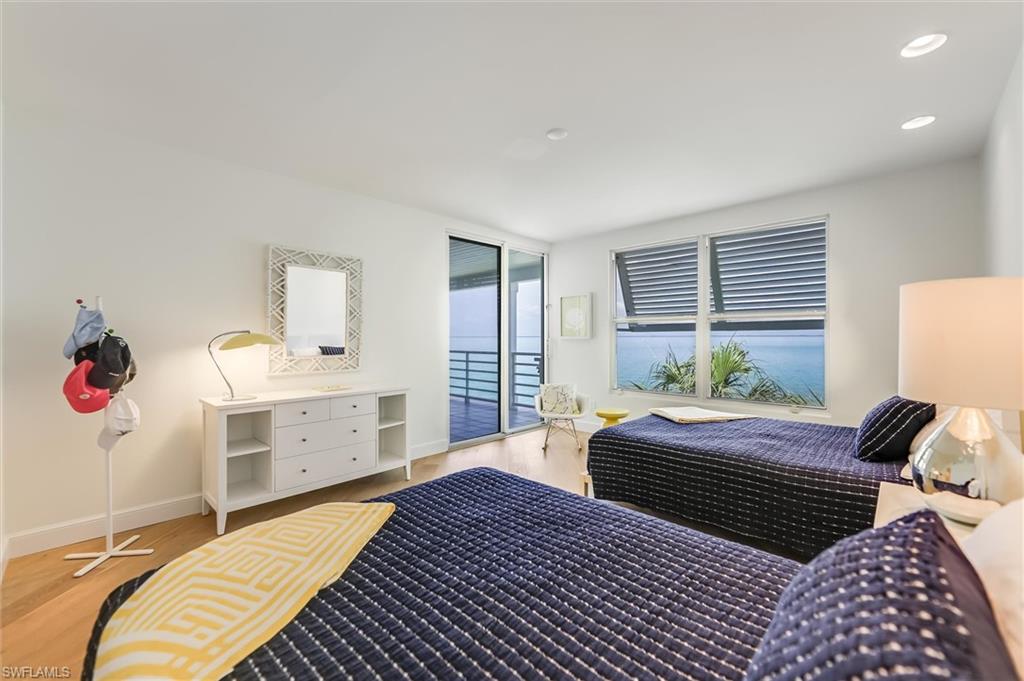 LANDS ENDS VILLAGE CONDO - Residential