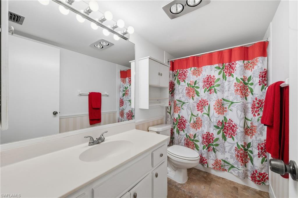 MYERLEE COUNTRY CLUB ESTATES NORTH CONDO - Residential