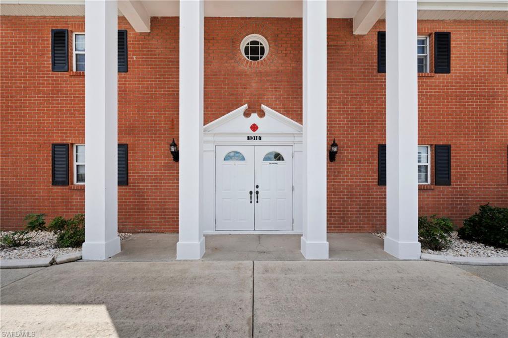 MYERLEE COUNTRY CLUB ESTATES NORTH CONDO - Residential