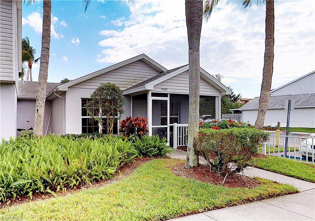 SUMMERLIN TRACE CONDO - Residential