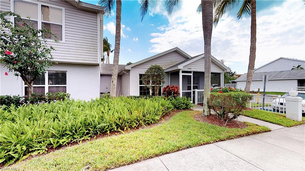 SUMMERLIN TRACE CONDO - Residential