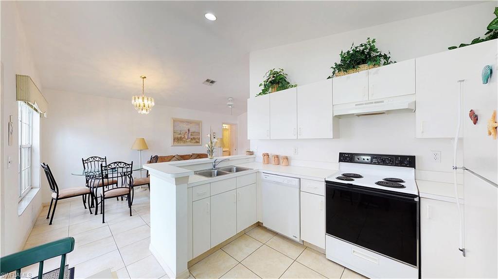 SUMMERLIN TRACE CONDO - Residential