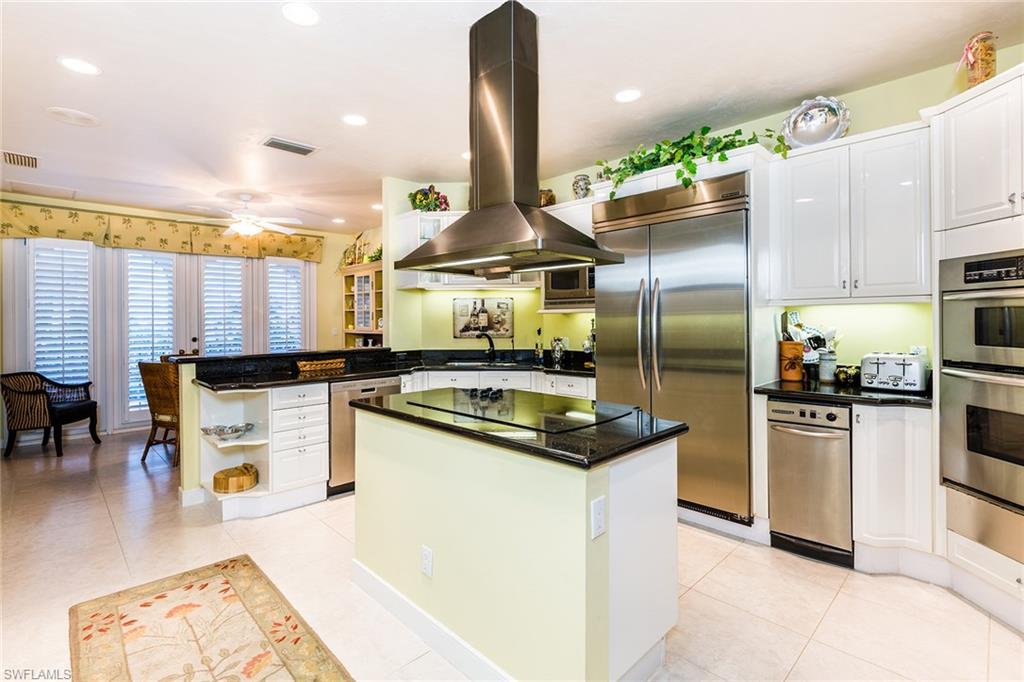 HIDEAWAY BEACH - Residential