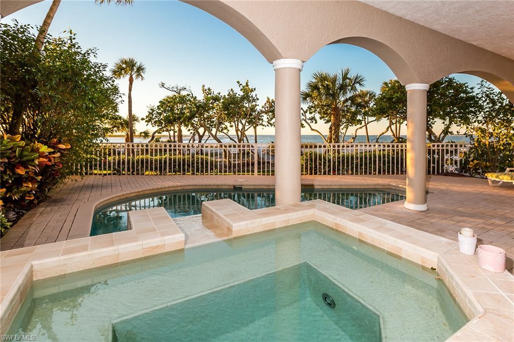 HIDEAWAY BEACH - Residential