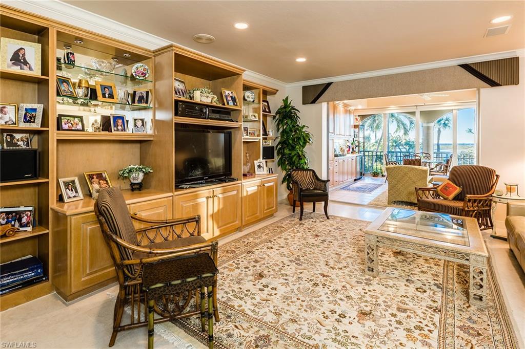 HIDEAWAY BEACH - Residential