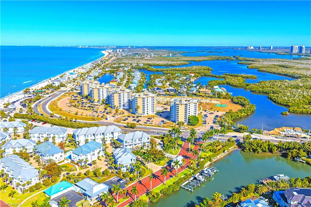 BEACH AND TENNIS CLUB - Residential