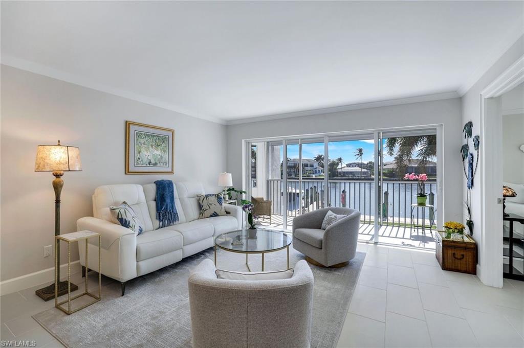 300 Park Shore DR 1E