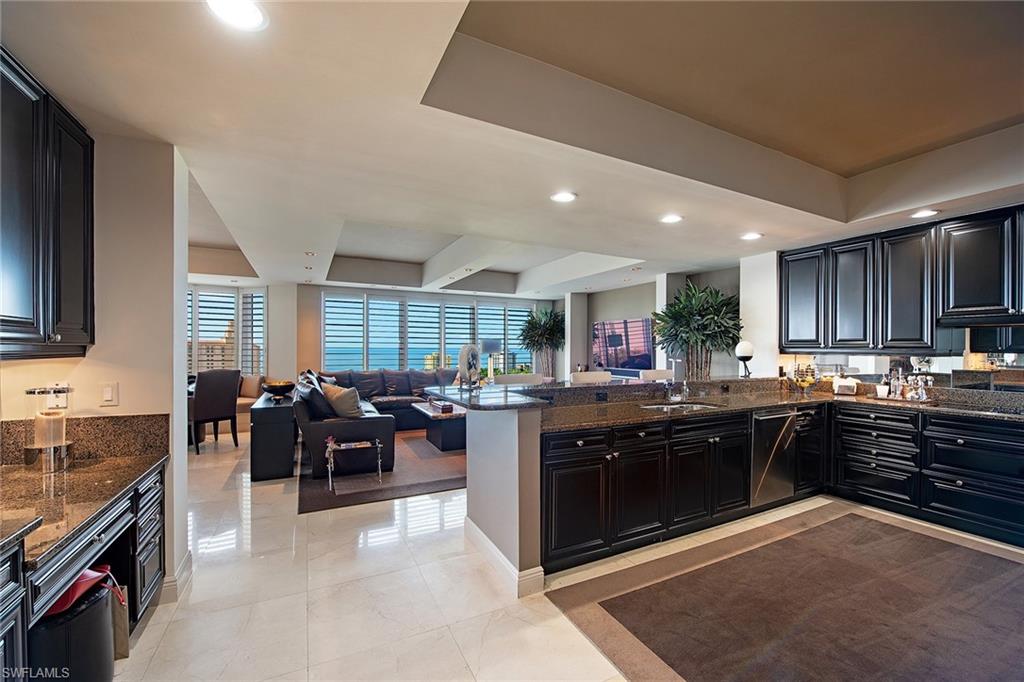 TRIESTE AT BAY COLONY - Residential