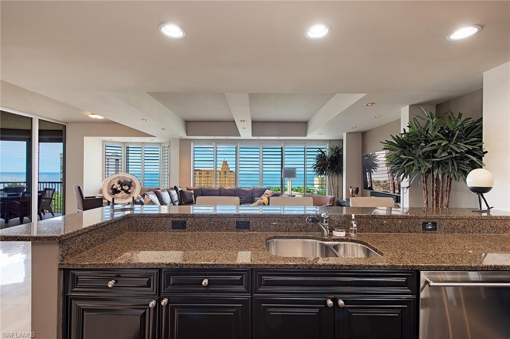 TRIESTE AT BAY COLONY - Residential