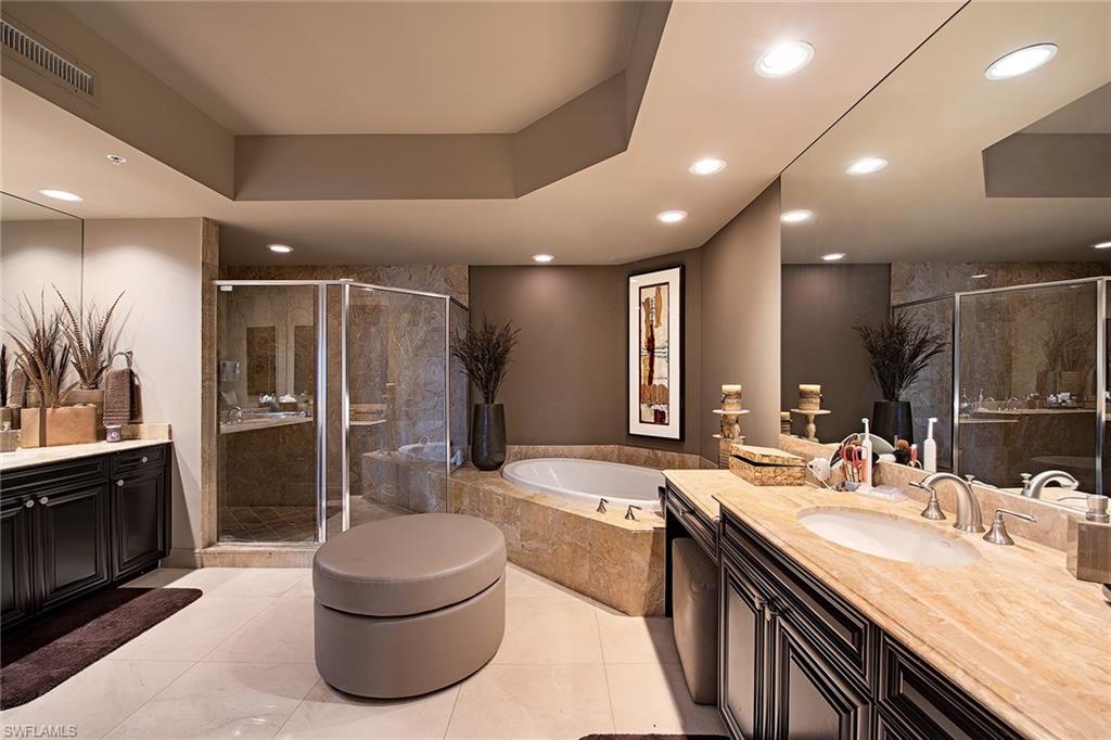 TRIESTE AT BAY COLONY - Residential