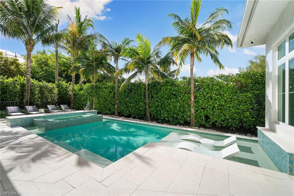 OLDE NAPLES - Residential