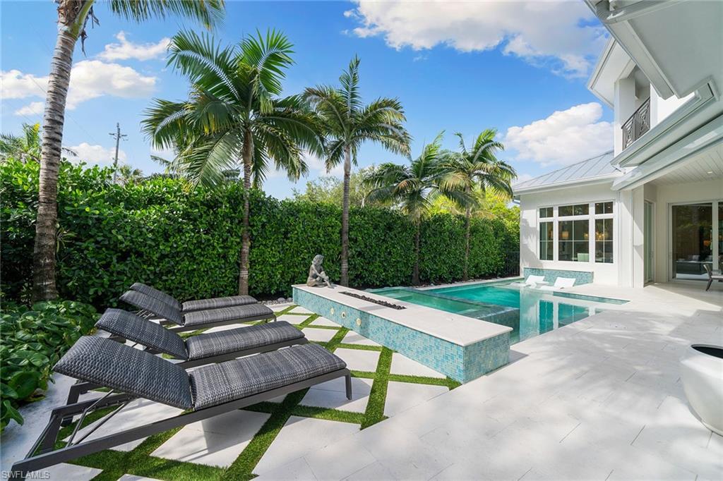 OLDE NAPLES - Residential