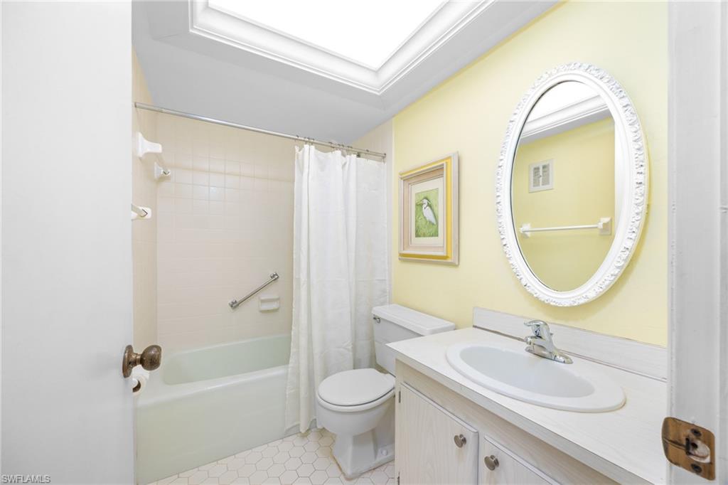 SPANISH CAY CONDO - Residential