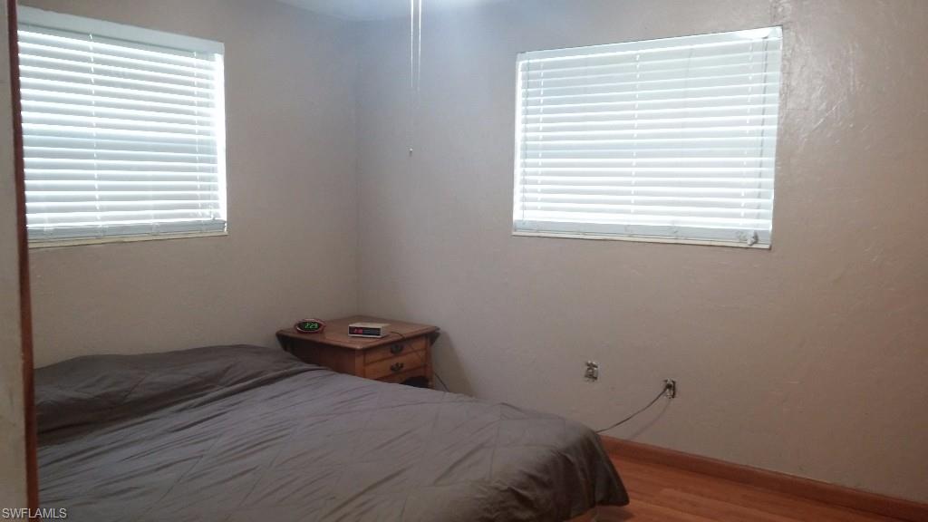 SAN CARLOS PARK - Residential