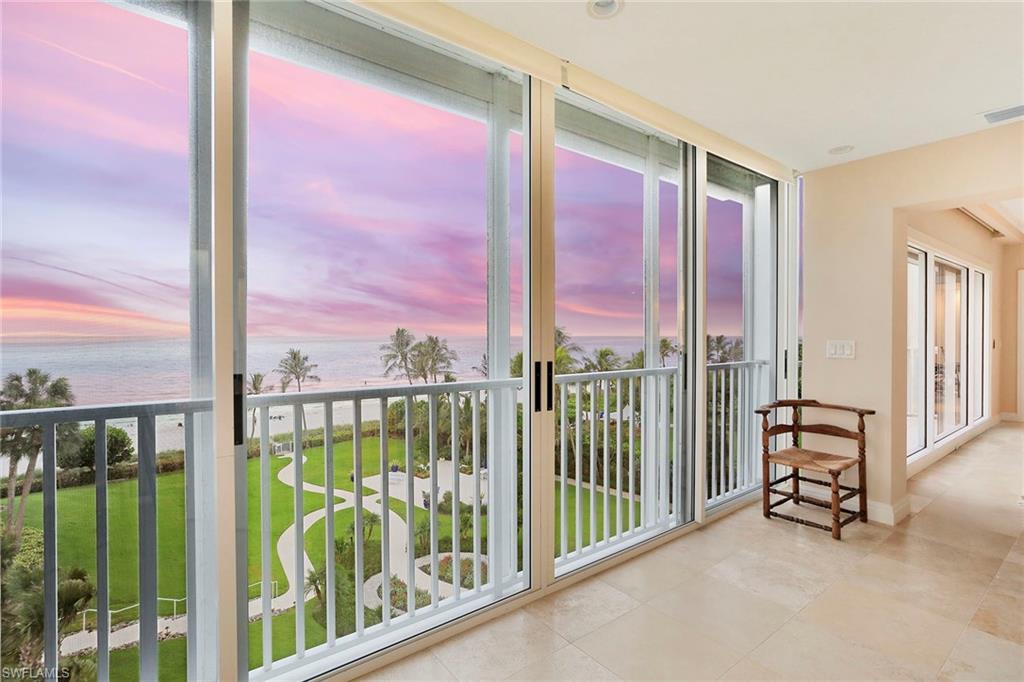 LAURENTIANS - Residential