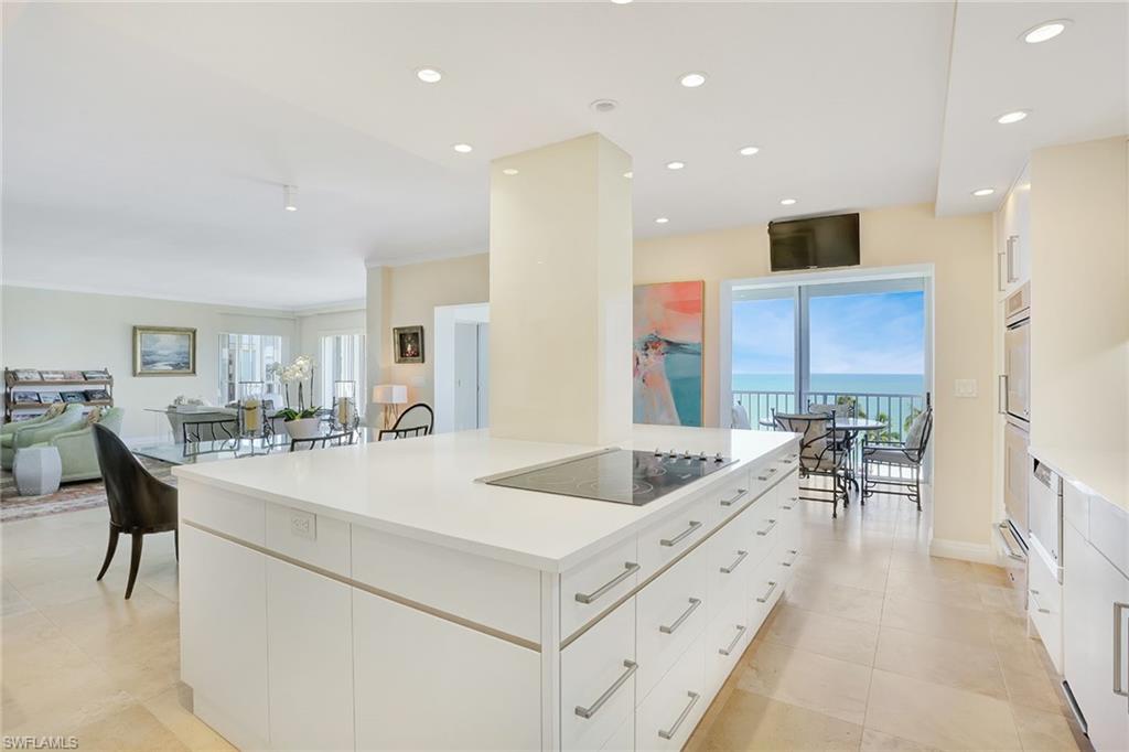 LAURENTIANS - Residential