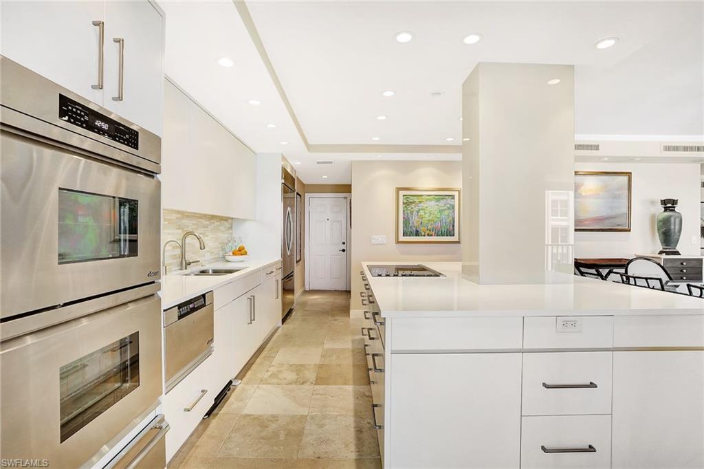 LAURENTIANS - Residential