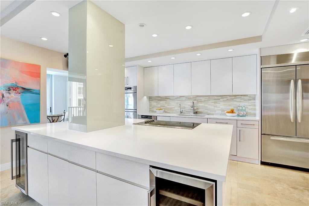 LAURENTIANS - Residential