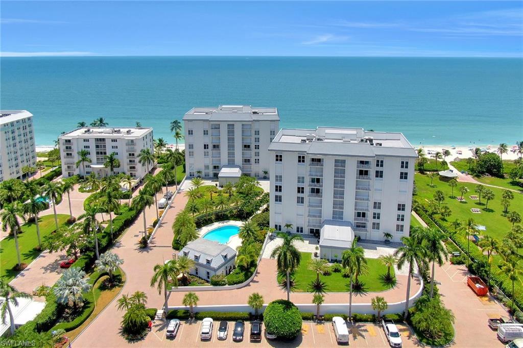 LAURENTIANS - Residential