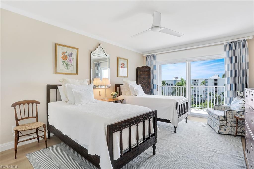 LAURENTIANS - Residential