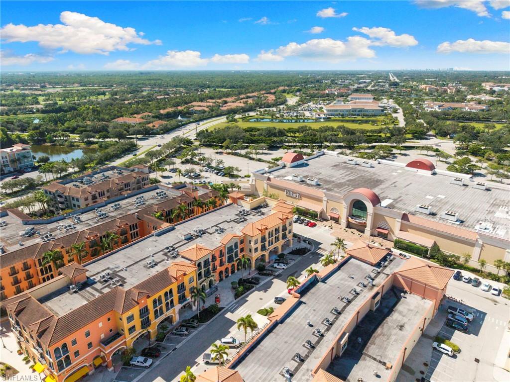 THE RESIDENCES AT COCONUT POINT - Residential Lease