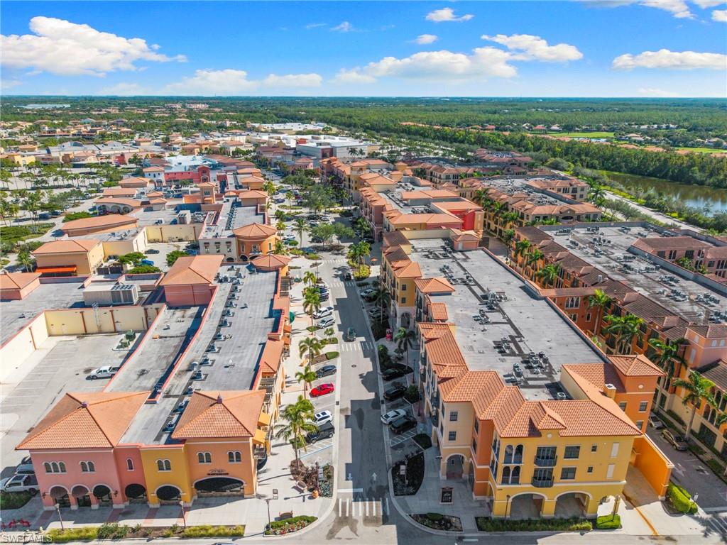 THE RESIDENCES AT COCONUT POINT - Residential Lease