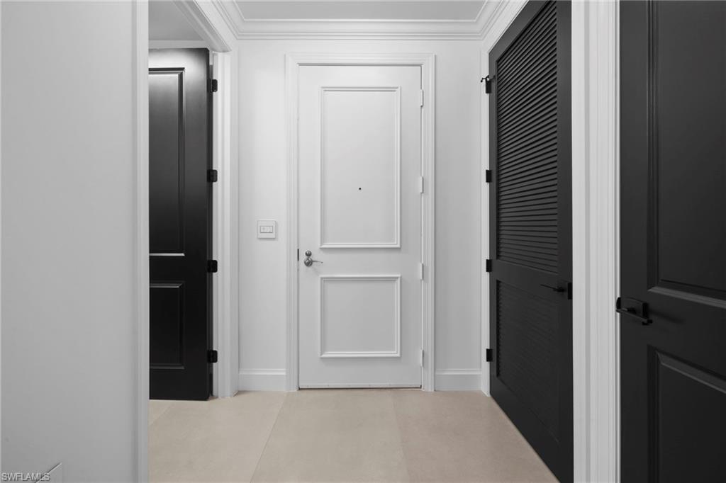 THE RESIDENCES AT COCONUT POINT - Residential Lease