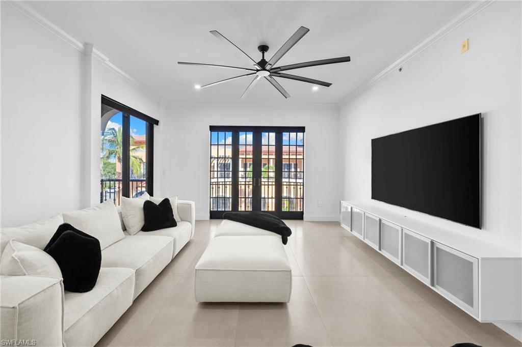 THE RESIDENCES AT COCONUT POINT - Residential Lease