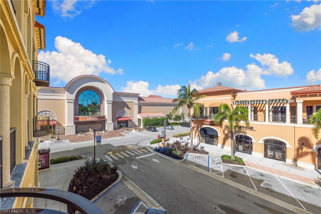 THE RESIDENCES AT COCONUT POINT - Residential Lease