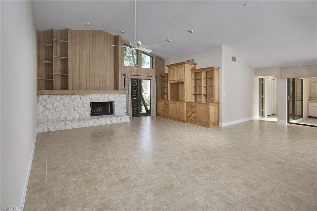 208 Silverado DR