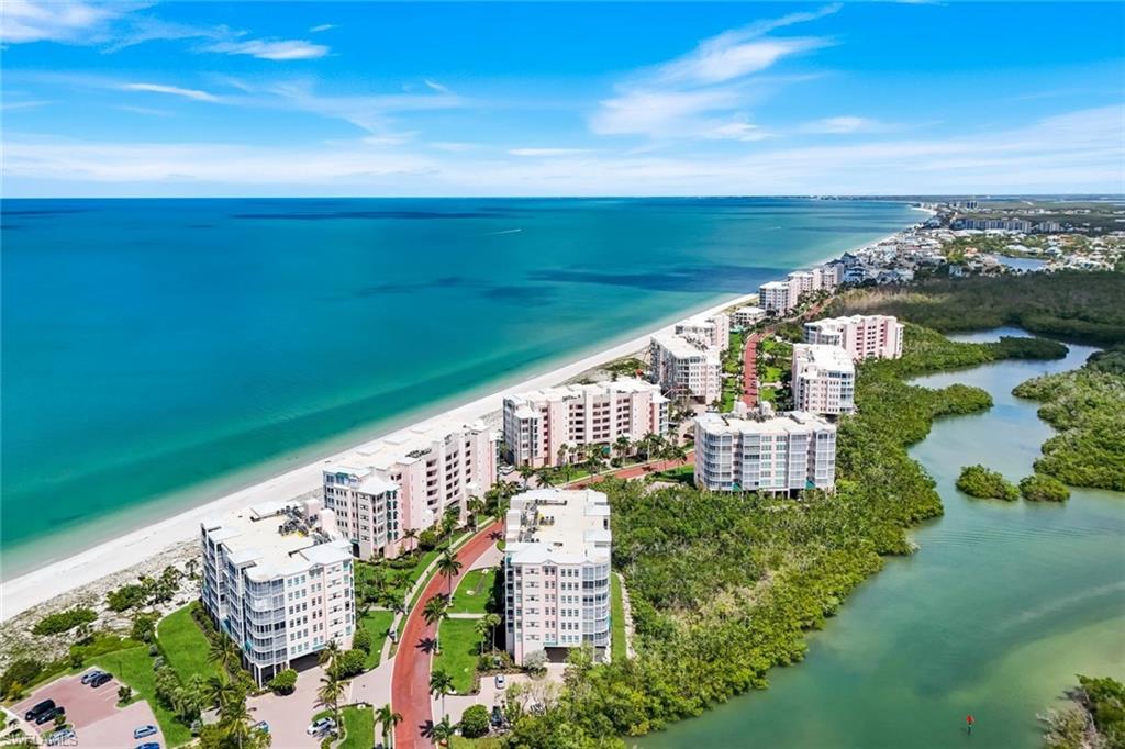 BAREFOOT BEACH CLUB - Residential