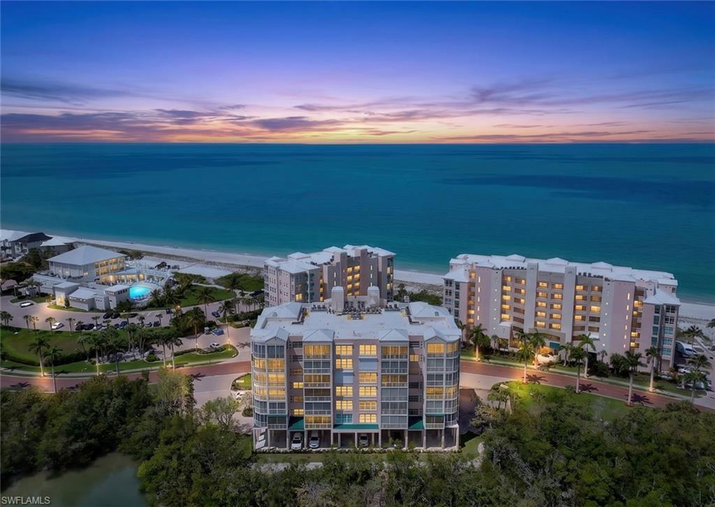 BAREFOOT BEACH CLUB - Residential