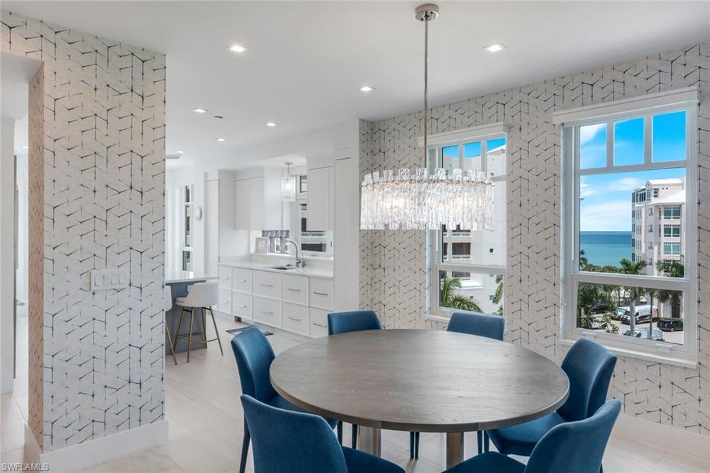 BAREFOOT BEACH CLUB - Residential