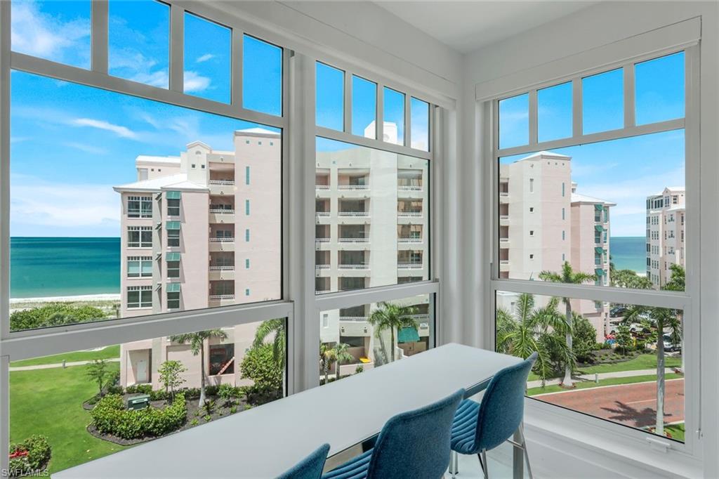 BAREFOOT BEACH CLUB - Residential