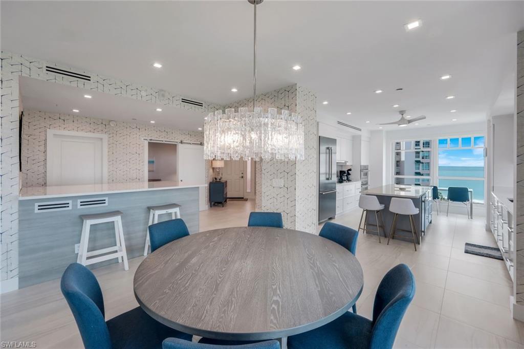 BAREFOOT BEACH CLUB - Residential