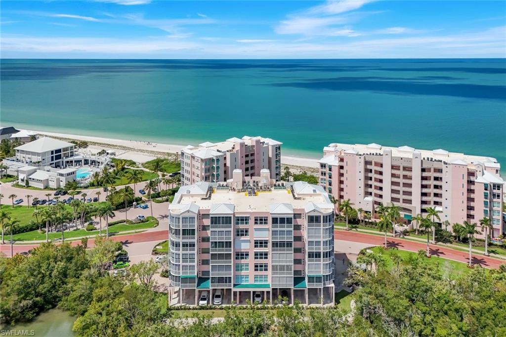 BAREFOOT BEACH CLUB - Residential