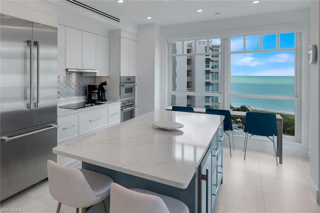 BAREFOOT BEACH CLUB - Residential