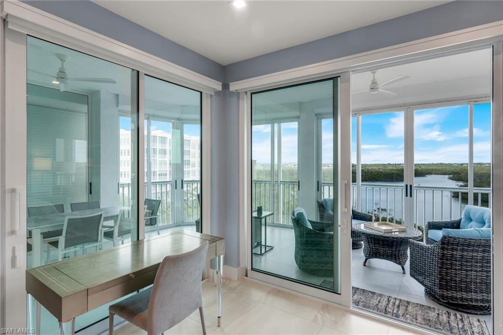 BAREFOOT BEACH CLUB - Residential