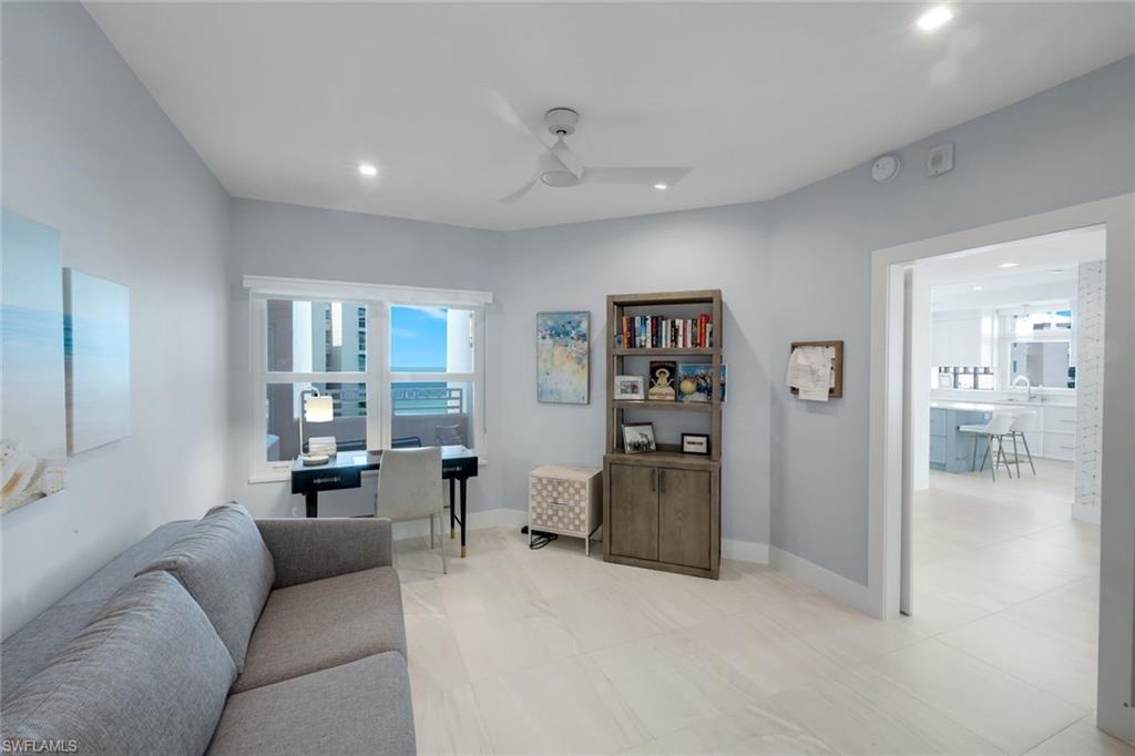 BAREFOOT BEACH CLUB - Residential