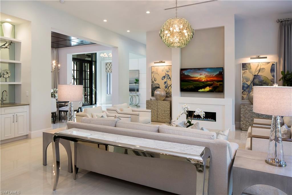 MOORINGS - Residential