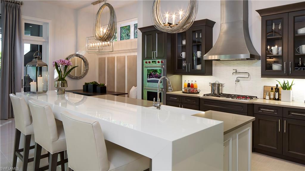 MOORINGS - Residential