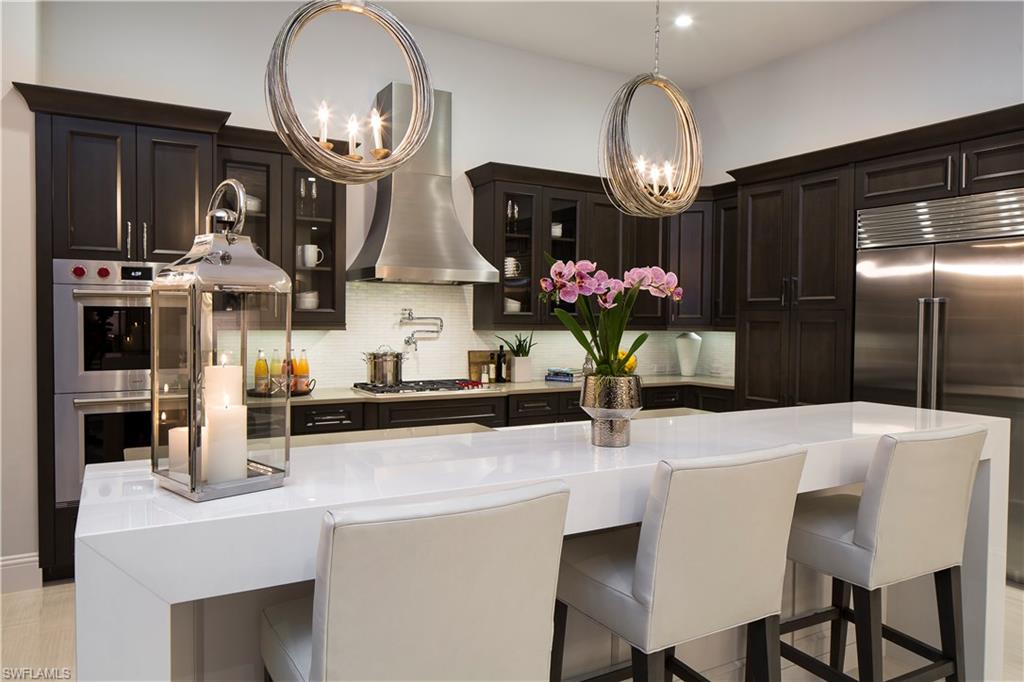 MOORINGS - Residential