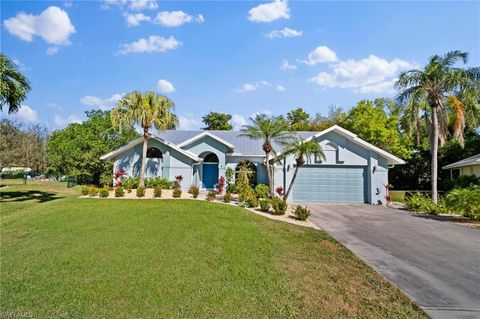 6893 Highland Park CIR FORT MYERS FL 33966