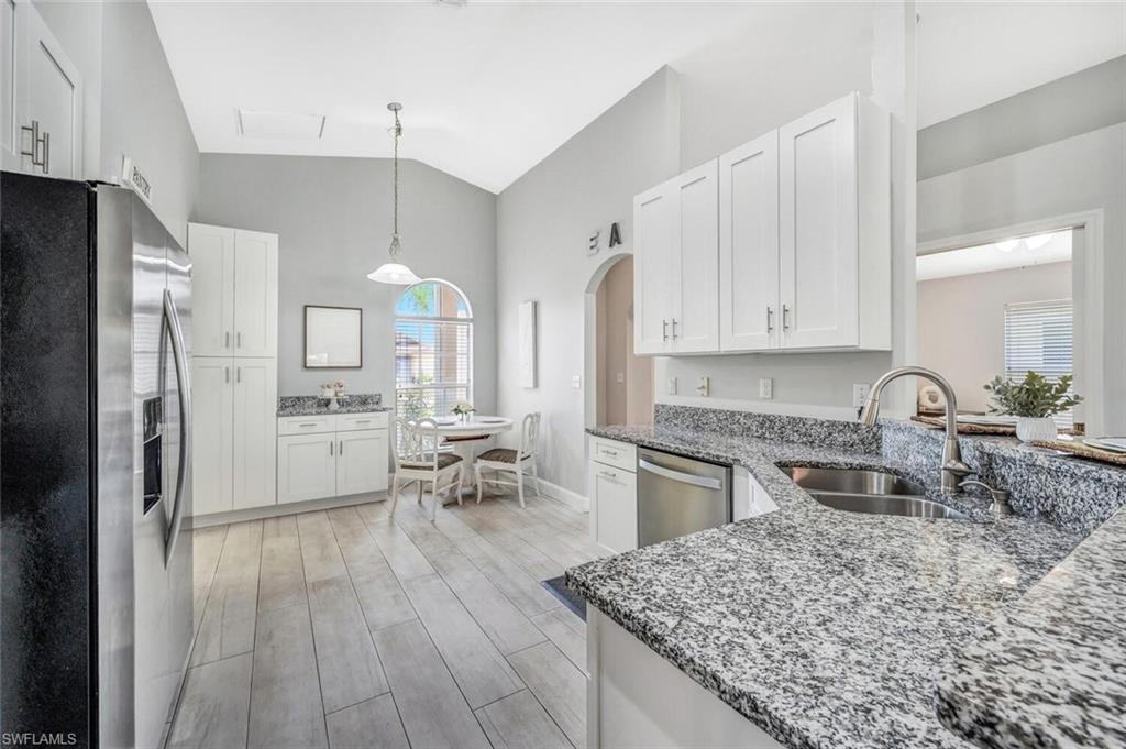 STONEYBROOK - Residential