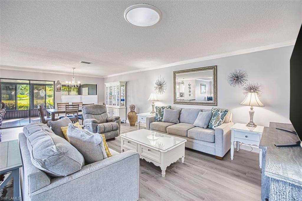 SEVEN LAKES - Residential