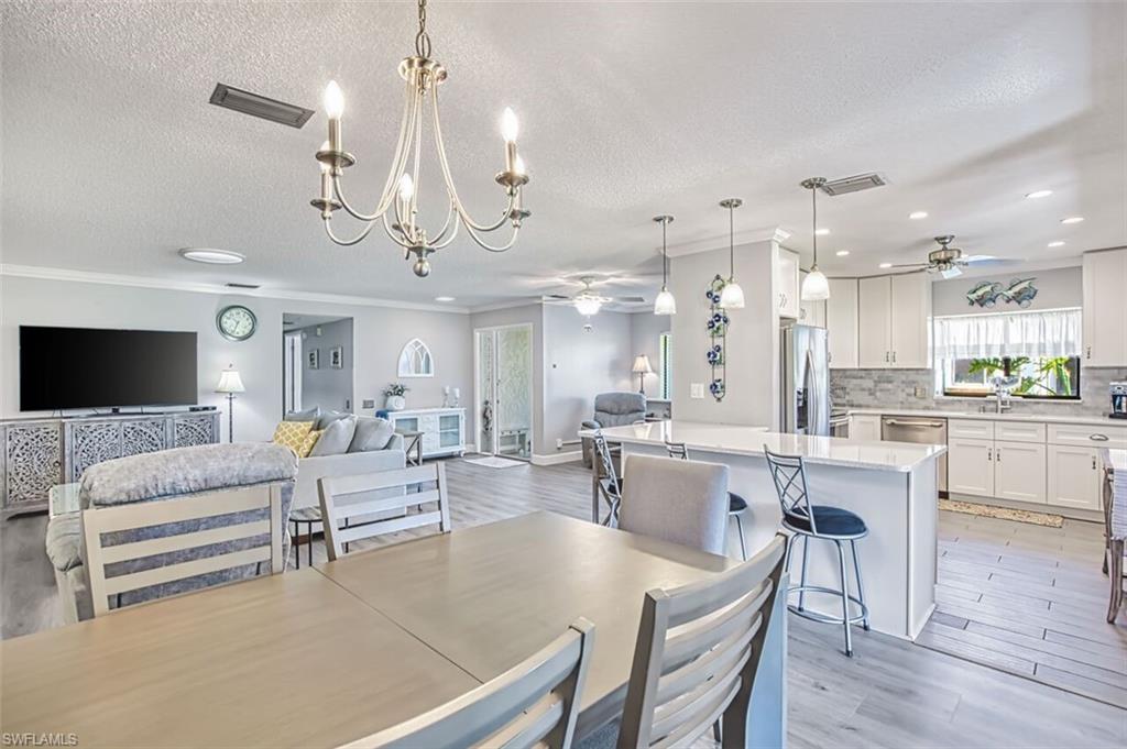 SEVEN LAKES - Residential