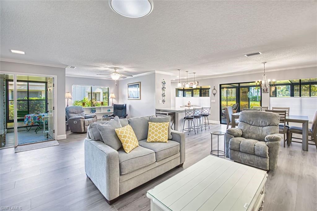 SEVEN LAKES - Residential